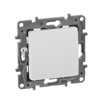 ETIKA Выключатель 1-клавишный схема 1 10АХ безвинтовые зажимы белый