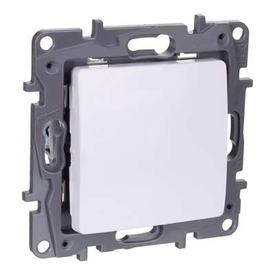 ETIKA Переключатель 1-клавишный схема 7 10АХ перекрестный белый