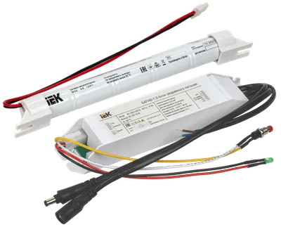 Блок аварийного питания (БАП) предназначен для обеспечения бесперебойного освещения помещений светодиодными светильниками в случае непредвиденного отключения сети 230В. Обязательным условием является наличие доступа к драйверу, а также входное напряжение светодиодного модуля должно находиться в рабочем диапазоне выходных напряжений БАП 20-70В. Блок аварийного питания IEK состоит из электронного пускорегулирующего аппарата (конвертера), герметичной никель-кадмиевой аккумуляторной батареи, светодиодного индикатора наличия сети и подзарядки аккумулятора с кнопкой "ТЕСТ".