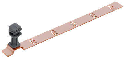 Держатель проводника круглого 6 – 8 мм для черепичной кровли товарного знака IEK используется для закрепления прутка на кровле из черепицы. Выполнен на основе держателя проводника круглого 6 – 8 мм, дополненного пластиной для крепления между черепицами.