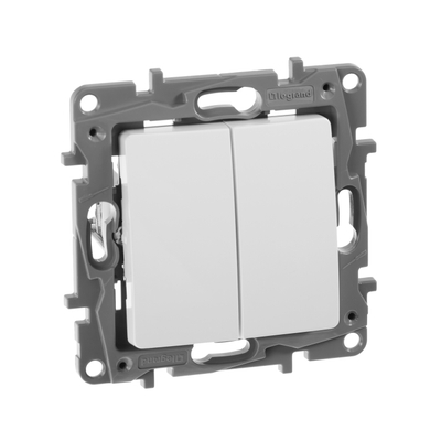 ETIKA Выключатель 2-клавишный схема 5 10АХ безвинтовые зажимы белый