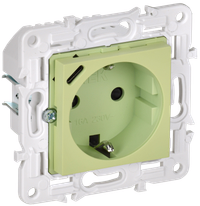 SKANDY Розетка с заземлением с защитными шторками 16А с USB C 18Вт SK-R17G мятный IEK
