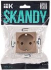 SKANDY Розетка с заземлением с защитными шторками 16А безвинтовое крепление SK-R06Sa песочный IEK1