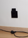BRITE Розетка 1-местная с заземлением с защитными шторками и крышкой 16А IP44 РСбш10-3-44-БрЧ черный IEK3