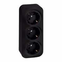 QUTEO Розетка 3-местная для открытой установки с заземлением с защитными шторками с предварительным подключением 16А чёрный матовый